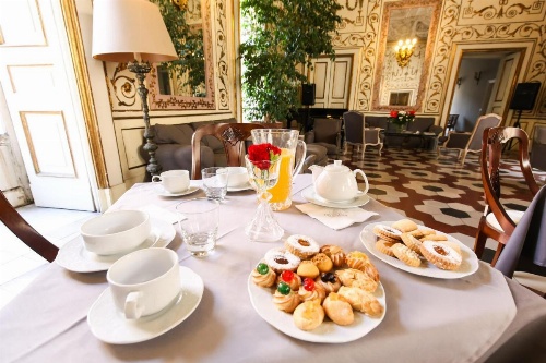 Decumani Hotel De Charme image 7